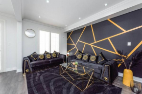 Luxurious 4BR & 3BTH TownHouse - 8 Sleeps